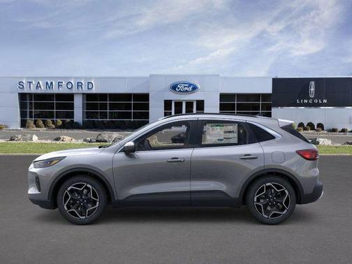 2026 Ford Escape Platinum