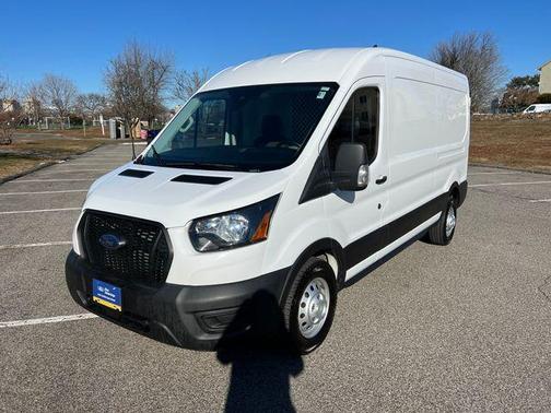 2022 Ford Transit-250 Base