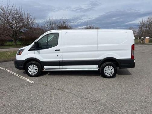 OXFORD WHITE 2023 Ford Transit-250 Base