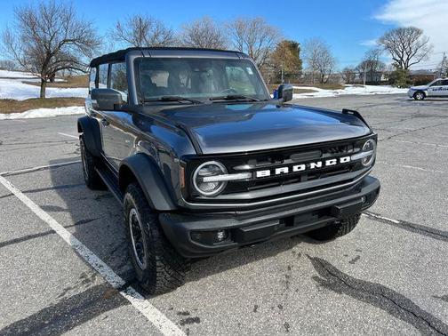 2022 Ford Bronco Outer Banks