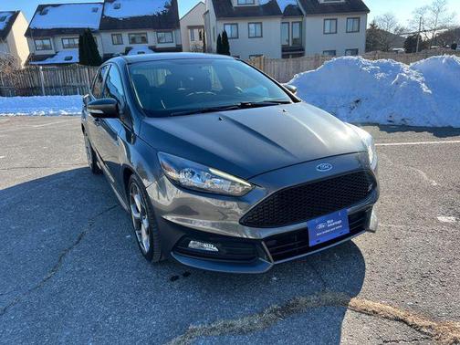 2018 Ford Focus ST 
