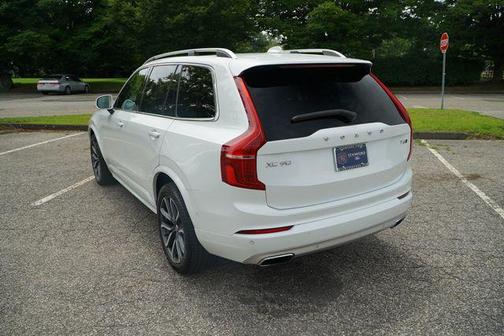 2019 Volvo XC90 T6 Momentum