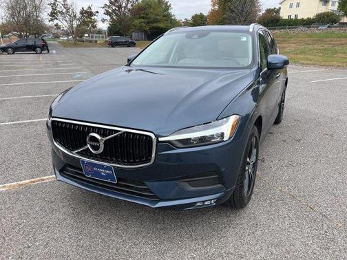 2021 Volvo XC60 T5 Momentum