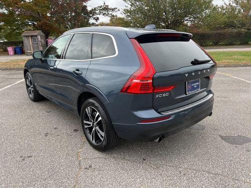 2021 Volvo XC60 T5 Momentum