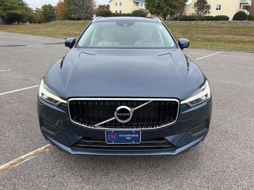 2021 Volvo XC60 T5 Momentum