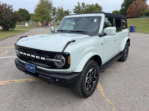 2021 Ford Bronco Outer Banks