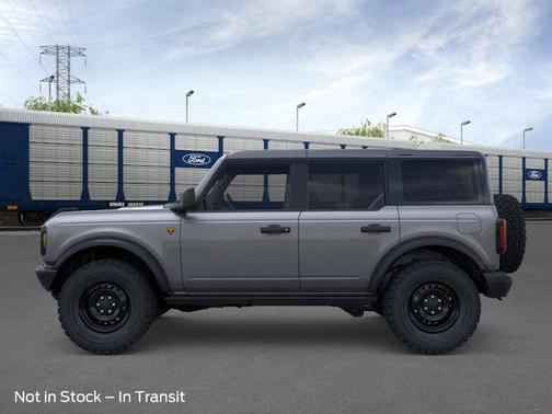 CARBONIZED GRAY METALLIC 2026 Ford Bronco Badlands