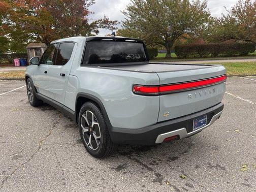 2022 Rivian R1T Adventure