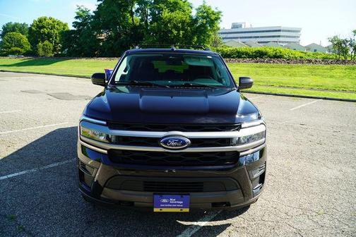 2022 Ford Expedition Max XLT