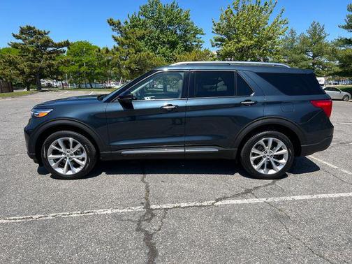 STONE BLUE METALLIC 2023 Ford Explorer Platinum