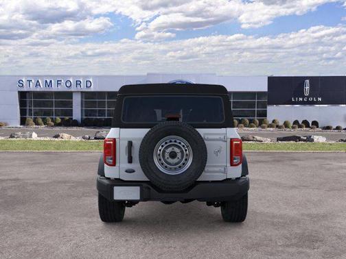 Oxford White 2026 Ford Bronco Base