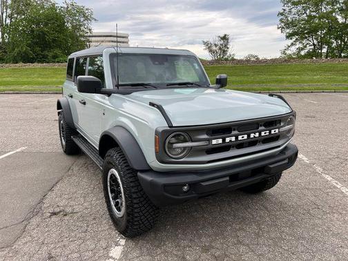 CACTUS GRAY 2022 Ford Bronco Big Bend
