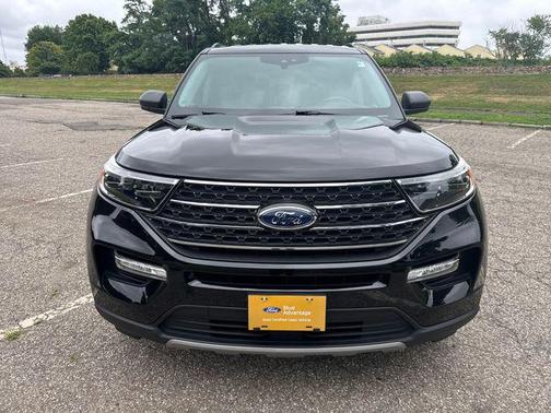 Agate Black Metallic 2023 Ford Explorer XLT