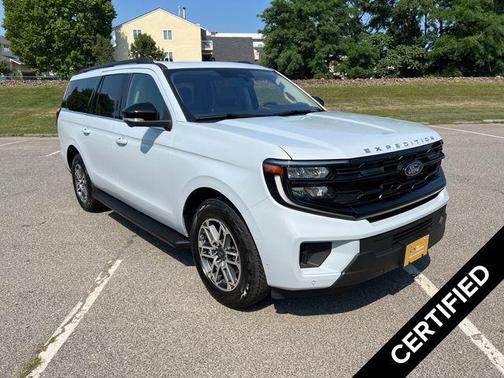 Space Silver Metallic 2025 Ford Expedition Max Active 4x4