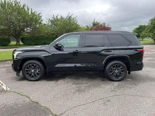 2024 Toyota Sequoia Platinum