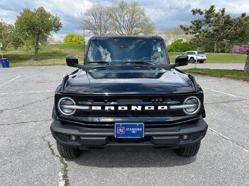 SHADOW BLACK 2025 Ford Bronco Outer Banks