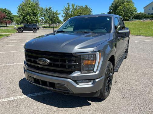 CARBONIZED GRAY METALLIC 2023 Ford F-150 XLT