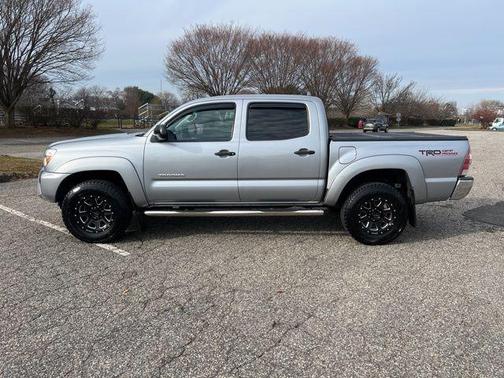 2015 Toyota Tacoma Base