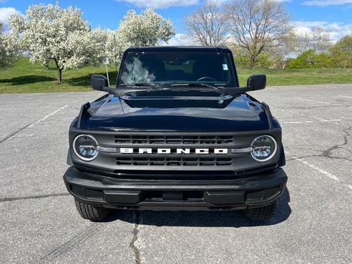 SHADOW BLACK 2025 Ford Bronco Big Bend
