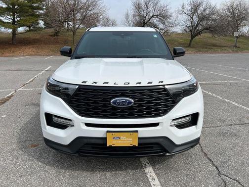 2022 Ford Explorer ST-Line