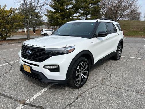 2022 Ford Explorer ST-Line