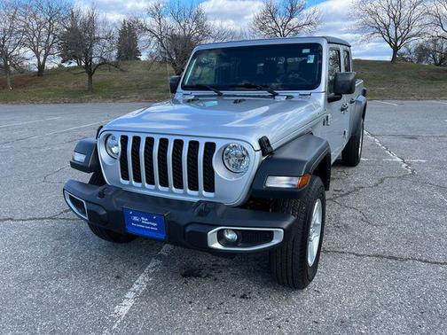 2023 Jeep Gladiator Sport S