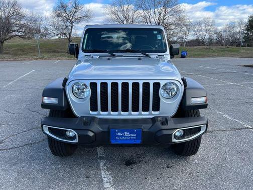 2023 Jeep Gladiator Sport S