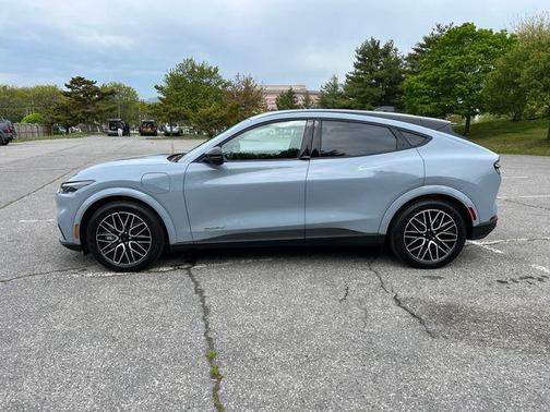 GLACIER GRAY MET TRI-COAT 2025 Ford Mustang Mach-E Premium