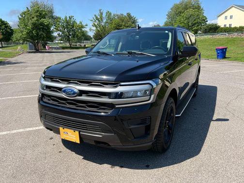 AGATE BLACK METALLIC 2023 Ford Expedition Max XLT