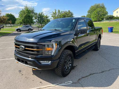 AGATE BLACK METALLIC 2022 Ford F-150 Tremor