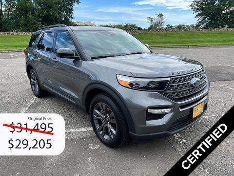 Carbonized Gray Metallic 2023 Ford Explorer XLT