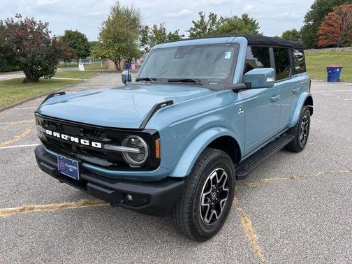 2022 Ford Bronco Outer Banks