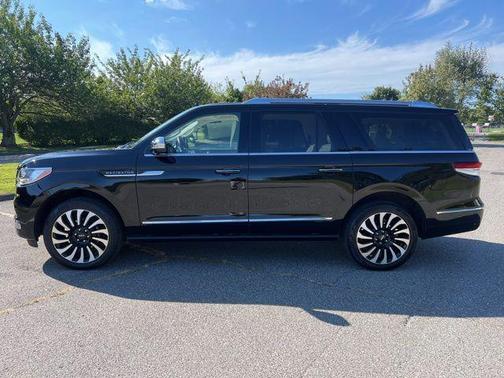 2024 Lincoln Navigator Black Label