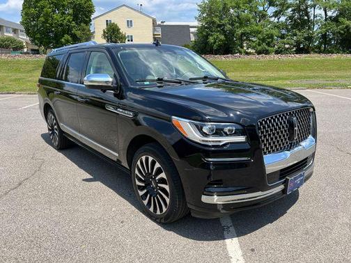 INFINITE BLACK 2023 Lincoln Navigator Black Label