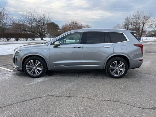 2025 Cadillac XT6 Premium Luxury AWD