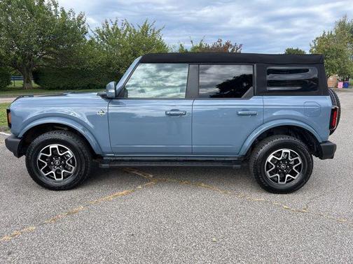 2023 Ford Bronco Outer Banks