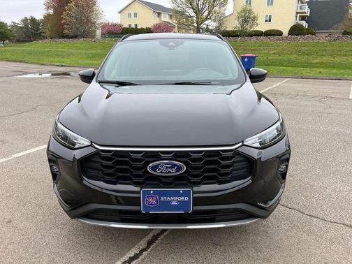 AGATE BLACK METALLIC 2025 Ford Escape ST-Line Select