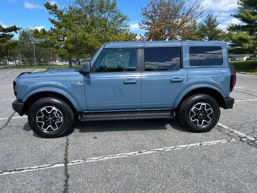 AZURE GRAY MET TRI-COAT 2025 Ford Bronco Outer Banks