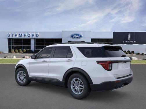 Space White Metallic 2026 Ford Explorer Active