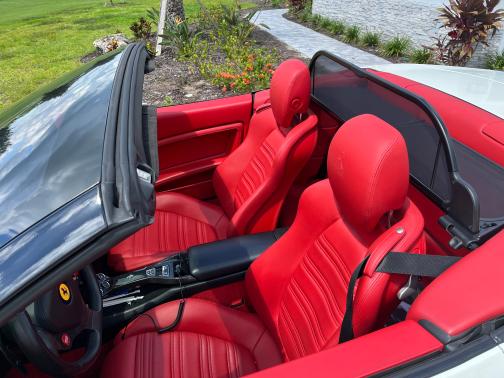 Photo 2 of 10 of 2012 Ferrari California Base