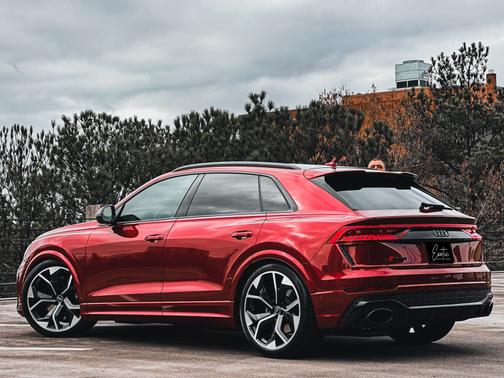 Photo 3 of 57 of 2021 Audi RS Q8 4.0T (Tiptronic)