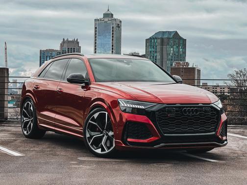 Photo 2 of 57 of 2021 Audi RS Q8 4.0T (Tiptronic)