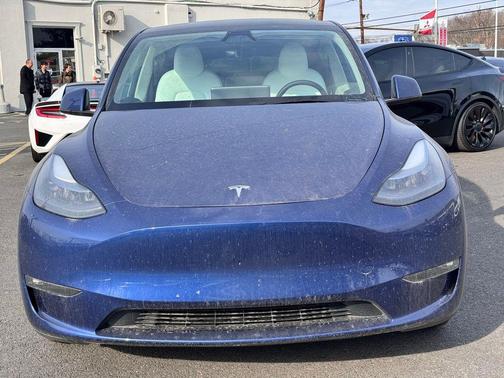 2024 Tesla Model Y Long Range Dual Motor All-Wheel Drive