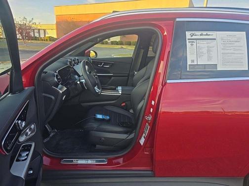 2024 Mercedes-Benz GLC 300 4MATIC