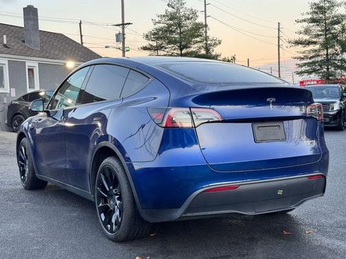 2023 Tesla Model Y Long Range Dual Motor All-Wheel Drive