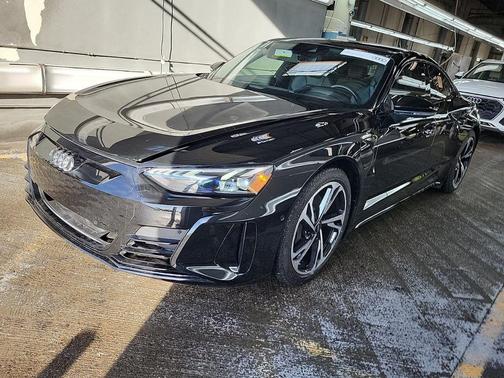 2022 Audi e-tron GT Prestige