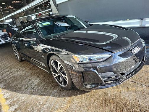 2022 Audi e-tron GT Prestige