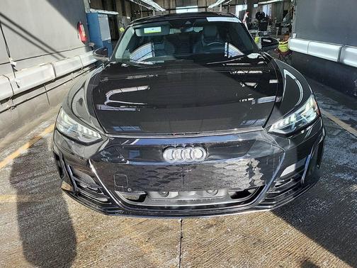 2022 Audi e-tron GT Prestige