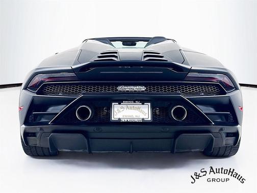 2022 Lamborghini Huracan EVO Spyder RWD