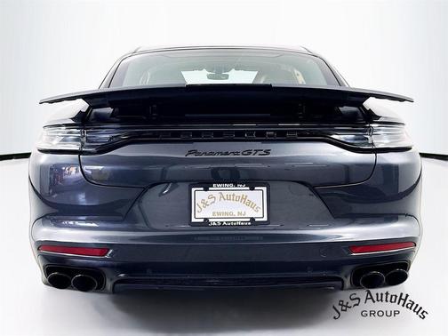 2022 Porsche Panamera GTS